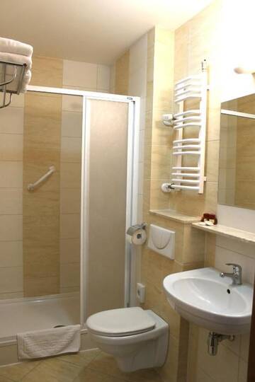 Фото номера Двухместный номер Делюкс с 1 кроватью Отель Hotel Górski г. Прущ-Гданьский 9